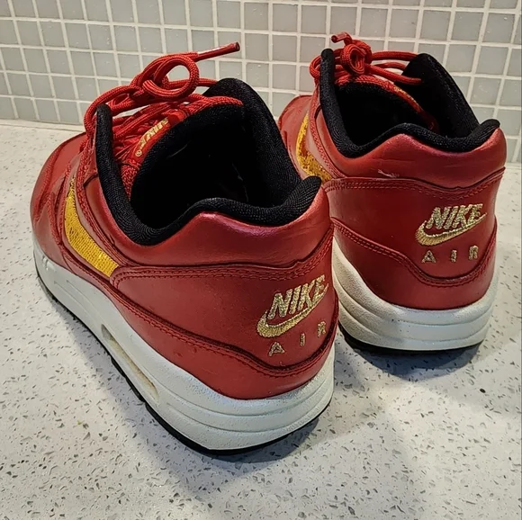 Women Nike Air Max 1 University Red Metallic Gold Sequin Sneackers CT1149-600 - Picture 8 of 10